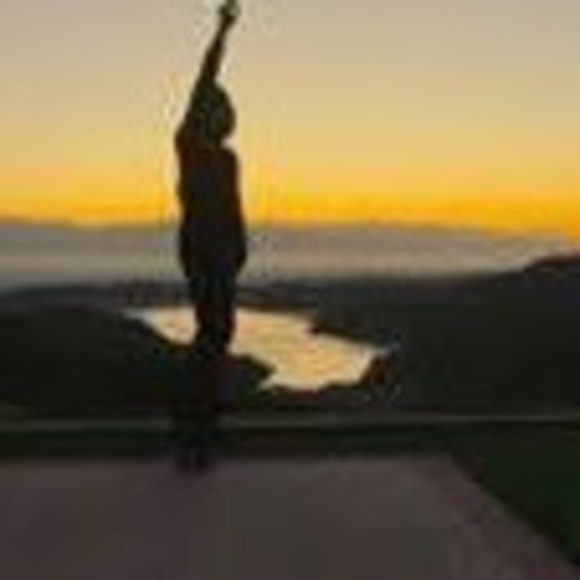 Meet your Posher, Krypt - Picture 1 of 1